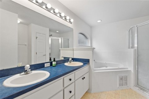 Купить виллу или дом в Дэвенпорт, Флорида 7 комнат, 138.89м2, № 1846827 - фото 15