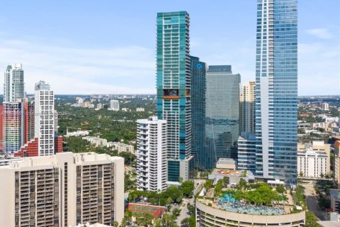 Condominio en venta en Miami, Florida, 4 dormitorios, 151.8 m2 № 1983260 - foto 3