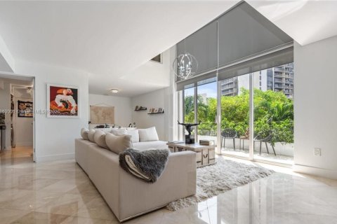 Condominio en venta en Miami, Florida, 4 dormitorios, 151.8 m2 № 1983260 - foto 21