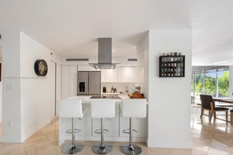 Condominio en venta en Miami, Florida, 4 dormitorios, 151.8 m2 № 1983260 - foto 25