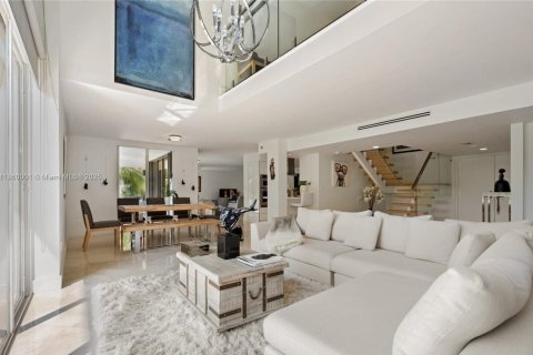 Condominio en venta en Miami, Florida, 4 dormitorios, 151.8 m2 № 1983260 - foto 22