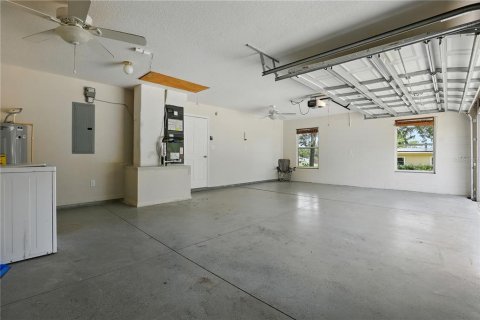 House in Groveland, Florida 3 bedrooms, 100.33 sq.m. № 1803273 - photo 5