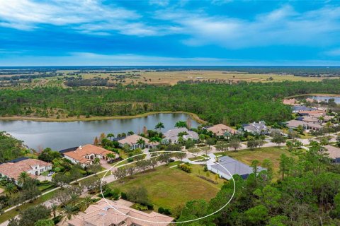 Terreno en venta en Bradenton, Florida № 941354 - foto 7