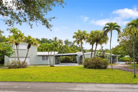 Terreno en Pinecrest, Florida № 2076476