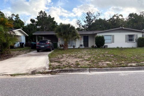 House in Orlando, Florida 3 bedrooms, 103.49 sq.m. № 2353383