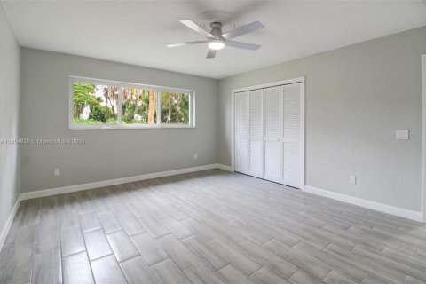 Immobilier commercial à vendre à Miami, Floride № 1874146 - photo 23