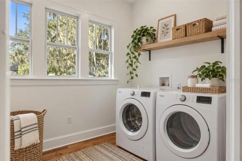 House in Winter Garden, Florida 3 bedrooms, 181.16 sq.m. № 2391232 - photo 29