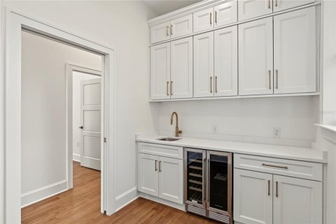 House in Winter Garden, Florida 3 bedrooms, 181.16 sq.m. № 2391232 - photo 20