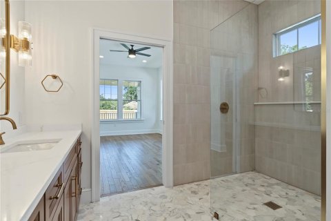 House in Winter Garden, Florida 3 bedrooms, 181.16 sq.m. № 2391232 - photo 24