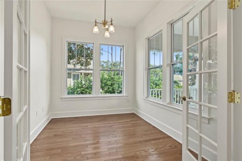 House in Winter Garden, Florida 3 bedrooms, 181.16 sq.m. № 2391232 - photo 19