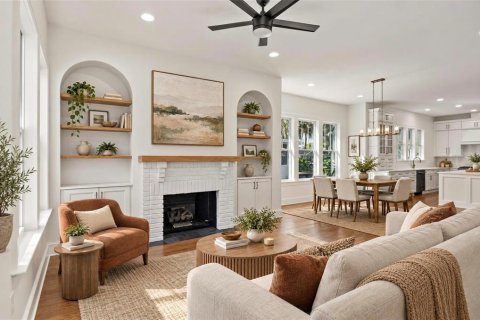 House in Winter Garden, Florida 3 bedrooms, 181.16 sq.m. № 2391232 - photo 7