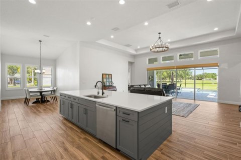 Villa ou maison à vendre à Dade City, Floride: 4 chambres, 238.29 m2 № 2152046 - photo 4