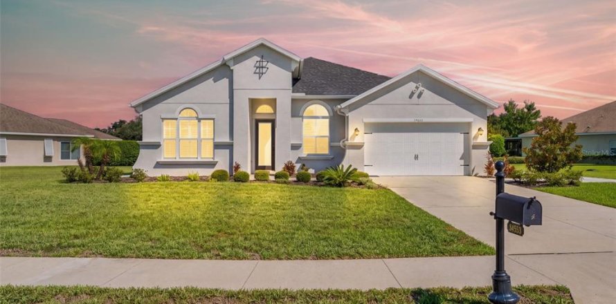 Villa ou maison à Dade City, Floride 4 chambres, 238.29 m2 № 2152046