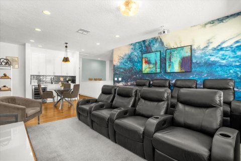 Casa en venta en Kissimmee, Florida, 10 dormitorios, 395.76 m2 № 1512543 - foto 27