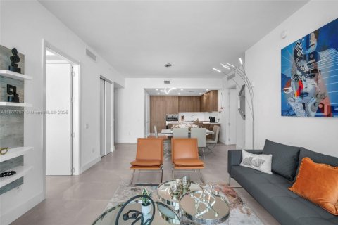 Copropriété à vendre à Sunny Isles Beach, Floride: 2 chambres, 126.44 m2 № 1864900 - photo 8