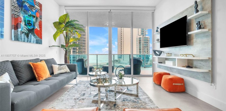 Condo à Sunny Isles Beach, Floride, 2 chambres № 1864900