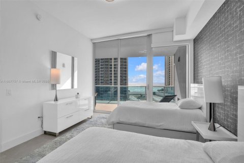 Copropriété à vendre à Sunny Isles Beach, Floride: 2 chambres, 126.44 m2 № 1864900 - photo 24