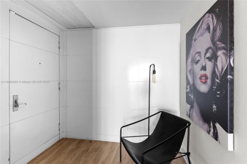 Condo in Miami, Florida, 3 bedrooms  № 1978342 - photo 20