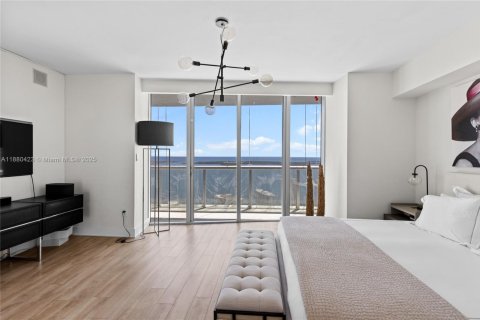 Condo in Miami, Florida, 3 bedrooms  № 1978342 - photo 14