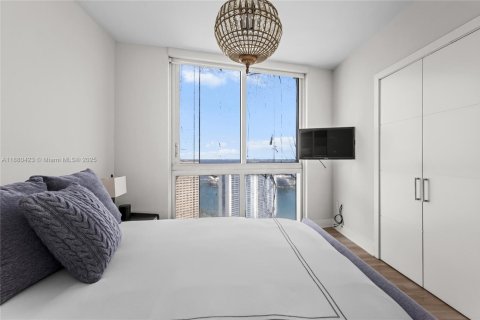 Condo in Miami, Florida, 3 bedrooms  № 1978342 - photo 8