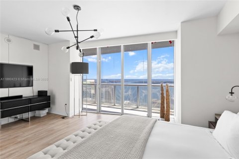 Condo in Miami, Florida, 3 bedrooms  № 1978342 - photo 15