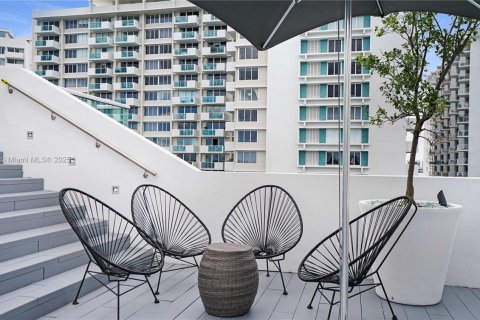 Copropriété à vendre à Miami Beach, Floride: 1 chambre, 46.82 m2 № 1956941 - photo 17
