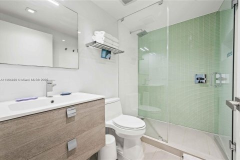 Copropriété à vendre à Miami Beach, Floride: 1 chambre, 46.82 m2 № 1956941 - photo 12