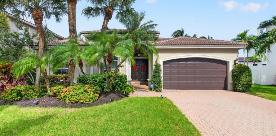 Villa ou maison à Lake Worth, Floride 4 chambres, 239.87 m2 № 2427900