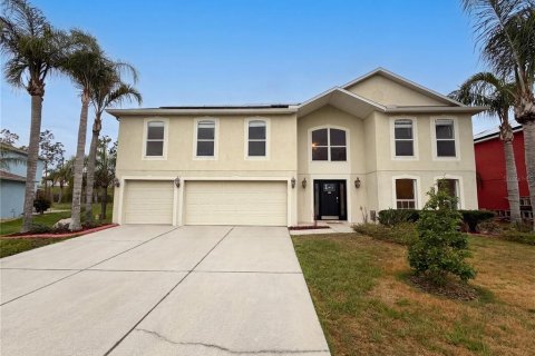 House in Clermont, Florida 6 bedrooms, 367.15 sq.m. № 2227355