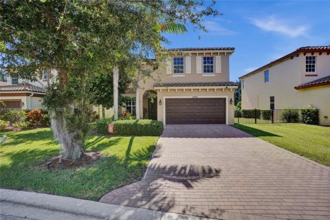 House in Lake Worth, Florida 4 bedrooms, 191.38 sq.m. № 1796374 - photo 2