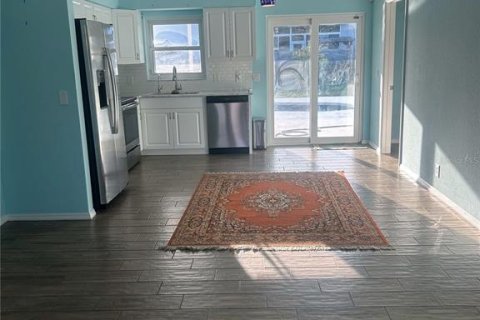 House in North Port, Florida 3 bedrooms, 109.25 sq.m. № 1775517 - photo 3