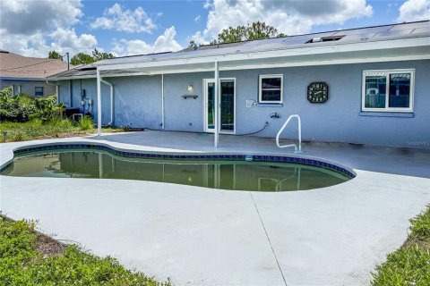 House in North Port, Florida 3 bedrooms, 109.25 sq.m. № 1775517 - photo 16