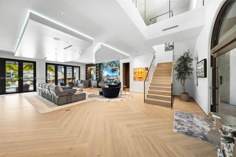 Casa en alquiler en Fort Lauderdale, Florida, 5 dormitorios, 604.14 m2 № 2038142 - foto 10