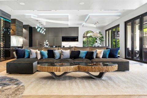 Casa en alquiler en Fort Lauderdale, Florida, 5 dormitorios, 604.14 m2 № 2038142 - foto 13