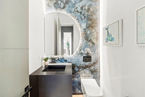 Casa en alquiler en Fort Lauderdale, Florida, 5 dormitorios, 604.14 m2 № 2038142 - foto 11