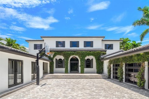 Casa en alquiler en Fort Lauderdale, Florida, 5 dormitorios, 604.14 m2 № 2038142 - foto 8