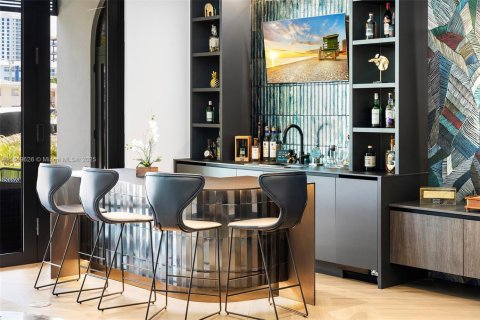 Casa en alquiler en Fort Lauderdale, Florida, 5 dormitorios, 604.14 m2 № 2038142 - foto 17