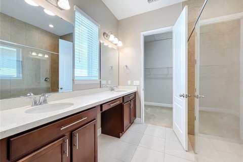 House in Orlando, Florida 5 bedrooms, 258.36 sq.m. № 1334086 - photo 25