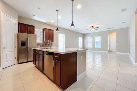 House in Orlando, Florida 5 bedrooms, 258.36 sq.m. № 1334086 - photo 15