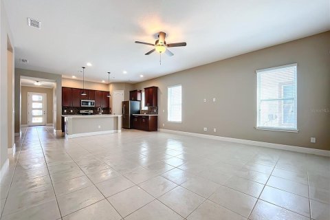 House in Orlando, Florida 5 bedrooms, 258.36 sq.m. № 1334086 - photo 6