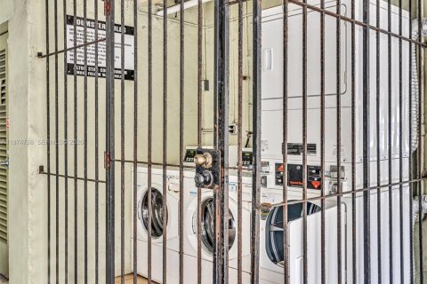 Condominio en venta en Miami Beach, Florida, 1 dormitorio, 63.82 m2 № 2036102 - foto 19