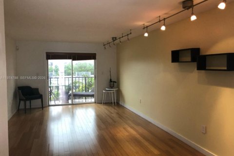 Condominio en Miami Beach, Florida, 1 dormitorio  № 2036102