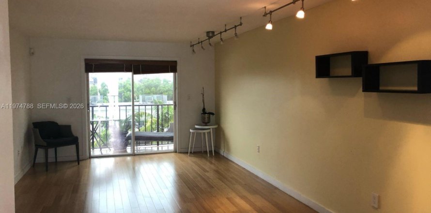 Condominio en Miami Beach, Florida, 1 dormitorio  № 2036102