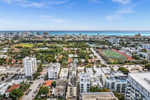 Condominio en venta en Miami Beach, Florida, 1 dormitorio, 63.82 m2 № 2036102 - foto 23