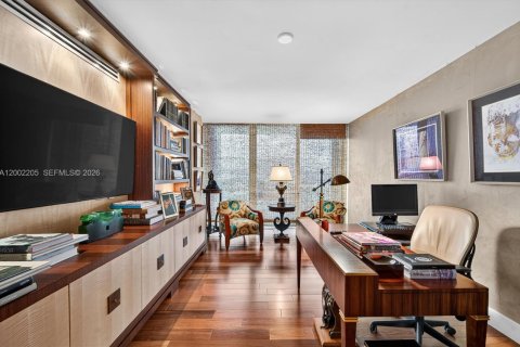 Condominio en venta en Aventura, Florida, 7 dormitorios, 715.35 m2 № 2066524 - foto 11