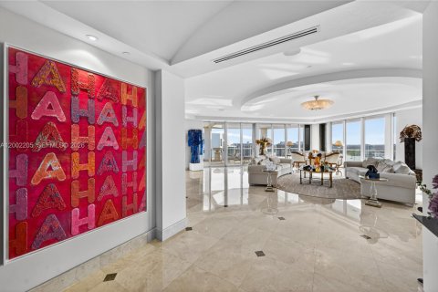 Condominio en venta en Aventura, Florida, 7 dormitorios, 715.35 m2 № 2066524 - foto 15