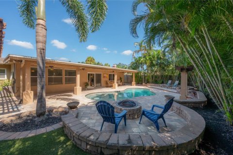 House in Tampa, Florida 4 bedrooms, 177.44 sq.m. № 1886942 - photo 25