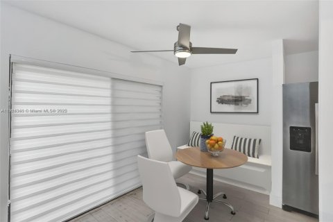 Touwnhouse à louer à Miami, Floride: 2 chambres, 107.02 m2 № 1969951 - photo 5