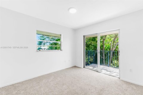 Condominio en alquiler en Palmetto Bay, Florida, 2 dormitorios, 91.04 m2 № 2240123 - foto 7