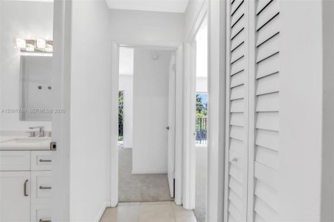 Condominio en alquiler en Palmetto Bay, Florida, 2 dormitorios, 91.04 m2 № 2240123 - foto 4